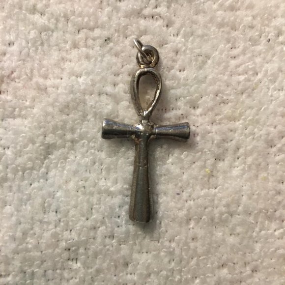 Sterling Silver Egyptian Medium Ankh Pendant - Picture 1 of 9